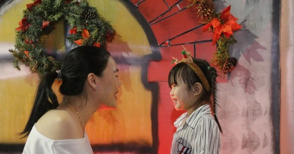 Rộn ràng không khí Noel khắp các nẻo đường Đà Nẵng