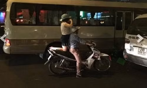 Phát hoảng với những tư thế tham gia giao thông bá đạo