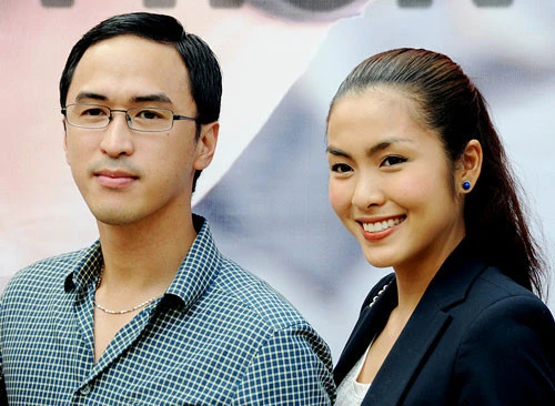 Louis Nguyen - chồng Hà Tăng giàu cỡ nào mua áo đấu tuyển thủ Việt 1 tỷ?