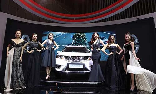 Nissan “show hàng” loạt xe ôtô mới tại VMS 2018