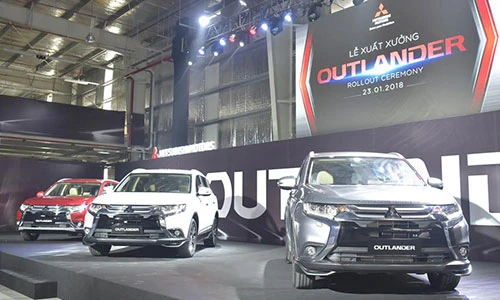 Mitsubishi Outlander tại Việt Nam “đại hạ giá” tới 51 triệu đồng