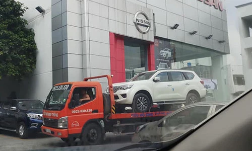 Nissan Terra giá từ 980 triệu đồng cập bến Việt Nam