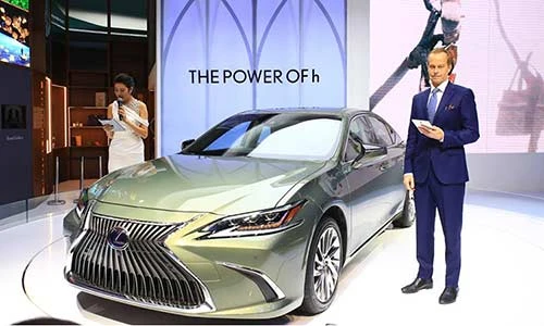 Xe sang Lexus đẳng cấp hơn với hybrid tại VMS 2018