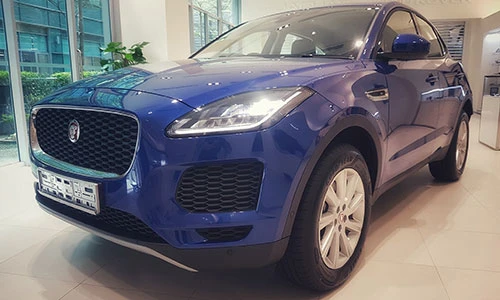 "Chạm mặt" Jaguar E-Pace đầu tiên về Việt Nam