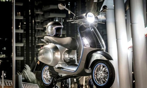 Xe máy điện Vespa Elettrica "chốt giá" 171 triệu đồng 