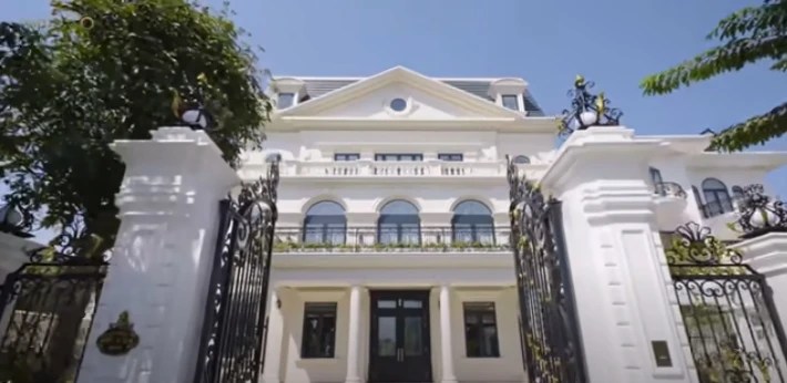 Chi 15 tỷ, đại gia biến đất trống thành biệt thự đẹp từng centimet 