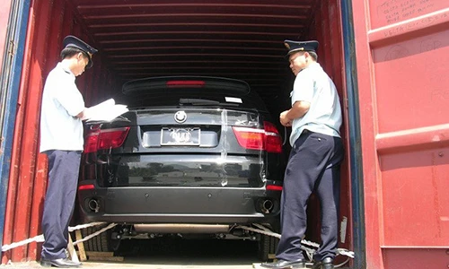 Ôtô nhập về Việt Nam khó giảm giá trong năm 2018