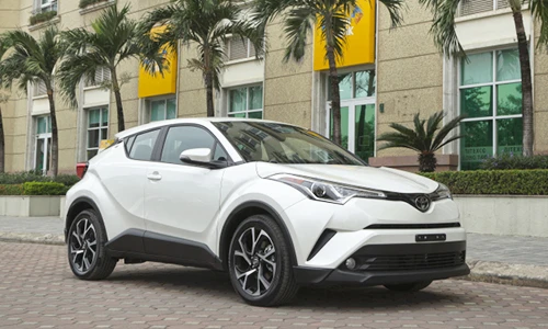 "Hàng nóng" Toyota C-HR 2017 đầu tiên về Việt Nam