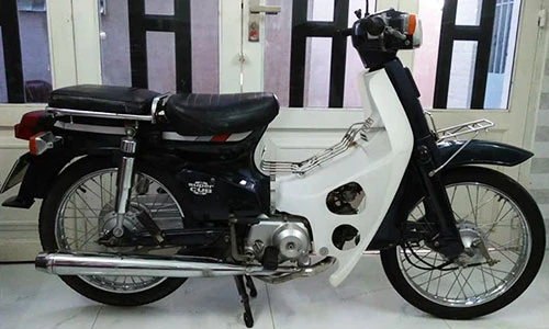 "Huyền thoại" Honda Cub 82 giá chỉ 12 triệu tại Sài Gòn