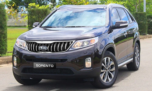 Chi tiết Kia Sorento mới giá dưới 800 triệu tại VN