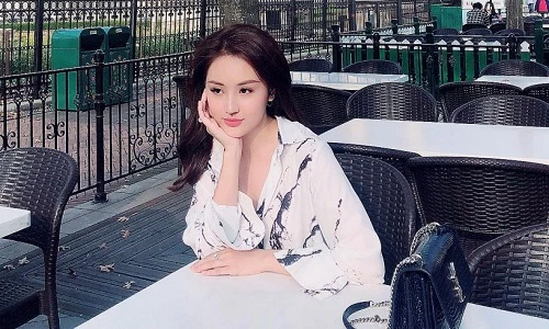 Nhan sắc “chanh sả” của hot girl 9X Sài thành