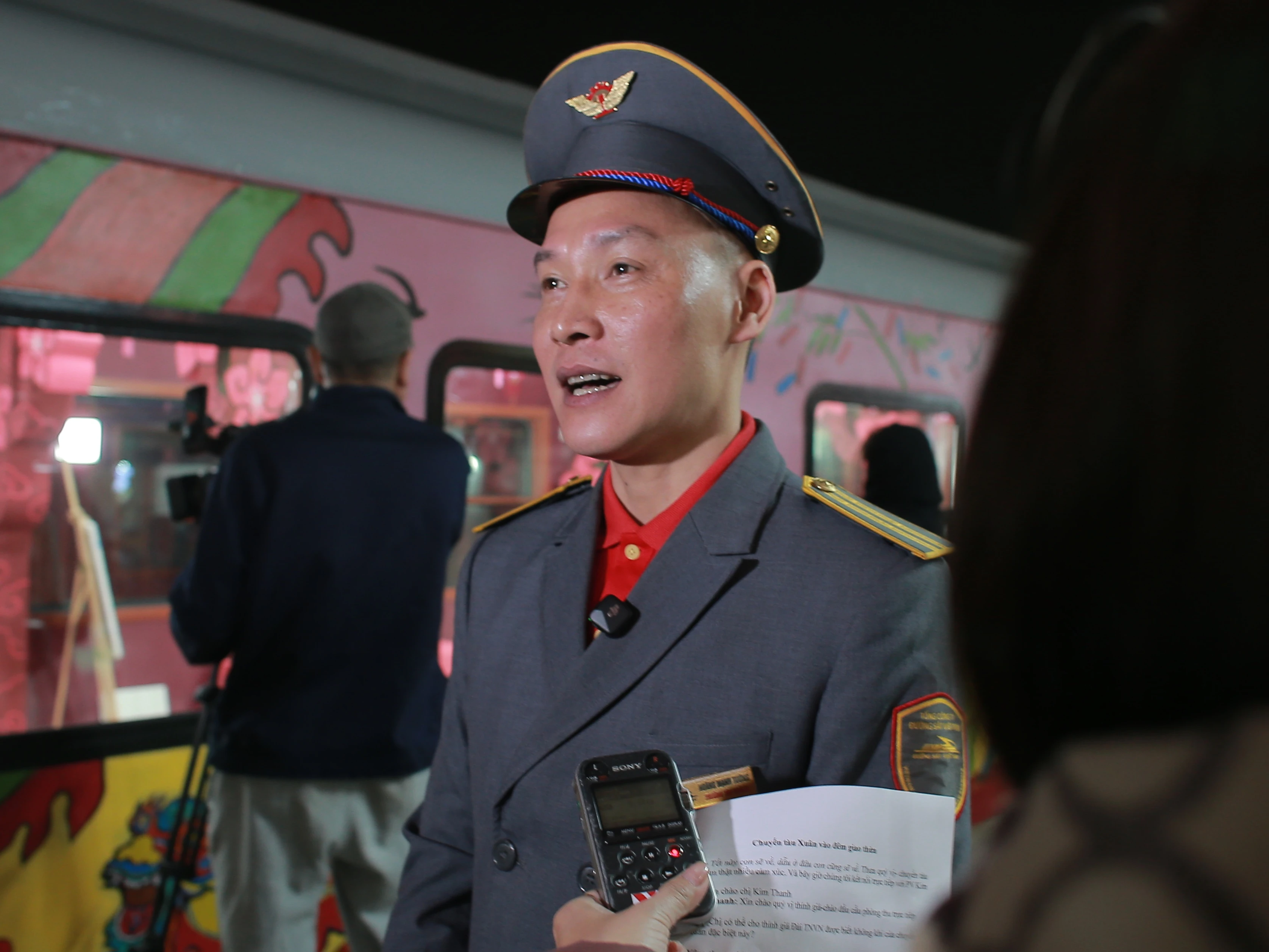 Chuyến tàu cuối cùng năm Giáp Thìn: Chở nỗi niềm người xa nhà...