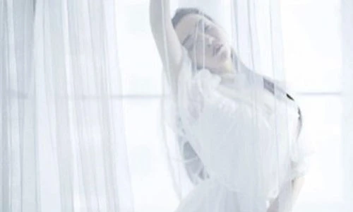 Nữ sinh gây sốt nhờ vẻ ngoài giống người nổi tiếng