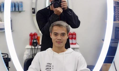 Nhuộm lại tóc bạc, Văn Toàn mong vận đỏ quay lại ở Asian Cup 2019