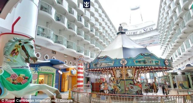 Hàng khủng bên trong tàu viễn dương lớn nhất thế giới