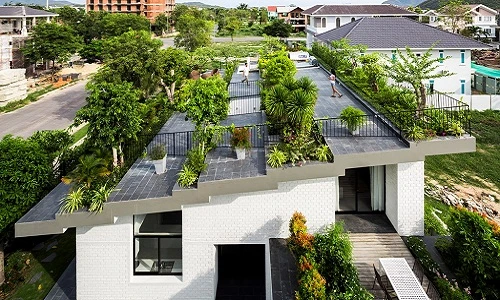 Nhà có vườn cây trên mái siêu đẹp ở Nha Trang 