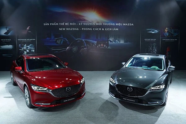 Mazda6 ưu đãi "chồng" ưu đãi, đấu Toyota Camry