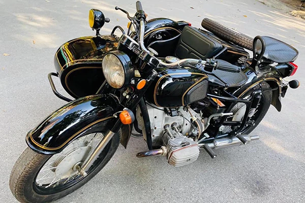 “Xế nổ” Ural Sidecar chạy 15 năm, bán 425 triệu ở Hà thành