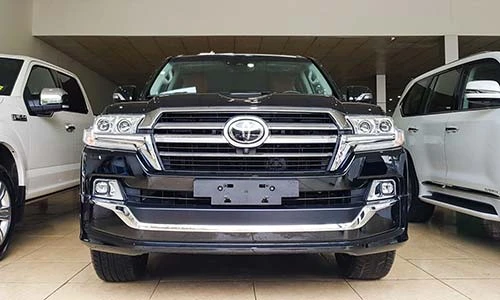 Toyota Land Cruiser nhập Mỹ đắt hơn chính hãng 3,8 tỷ đồng