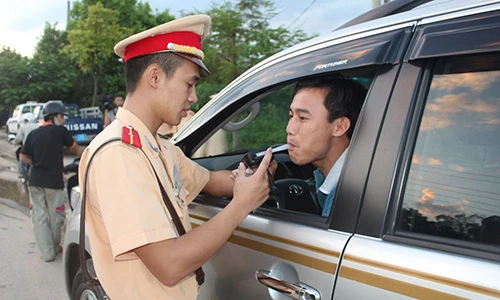 Những chiêu đơn giản nhất giúp tài xế khử nồng độ cồn