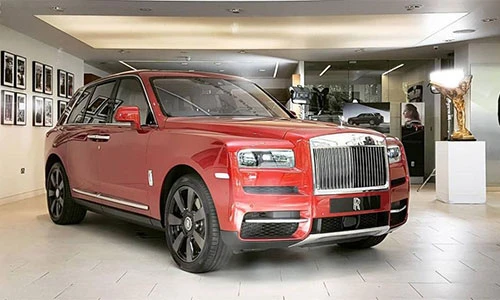 SUV Rolls-Royce Cullinan có giá 14,57 tỷ đồng tại Ả Rập