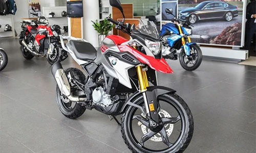 Loạt môtô phân khối lớn BMW giảm giá “đấu” Honda VN