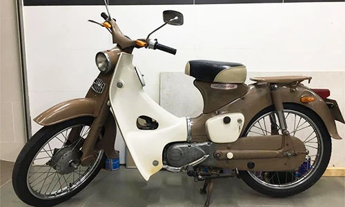Xe máy Honda Super Cub đời đầu “siêu hiếm” tại Sài Gòn
