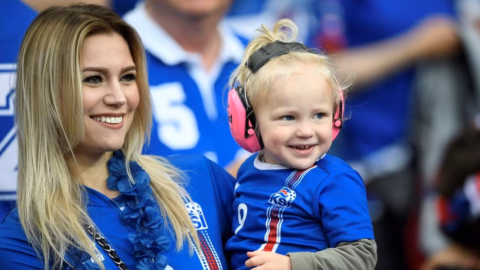 CĐV Iceland, nét đẹp từ Băng Đảo đến Euro 2016