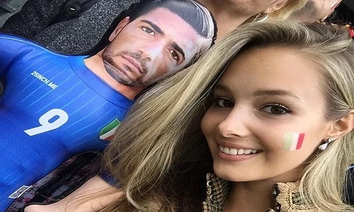 Bạn gái xinh như mộng của tiền đạo Italia tại Euro 2016