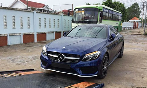 Tay chơi Long An tậu Mercedes-Benz C300 giá 2,7 tỷ