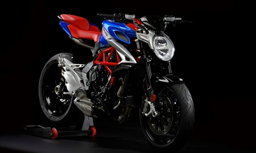 MV Agusta Brutale 800 giá 340 triệu mừng Quốc khánh Mỹ