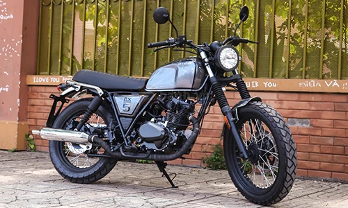 Cận cảnh môtô Brixton BX125 giá 48 triệu tại VN