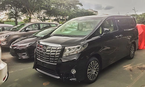 Ôtô mới "rầm rộ" đổ về triển lãm Vietnam Motor Show 2017