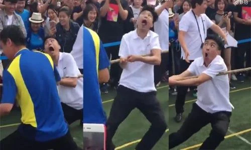 Cười té ghế với biểu cảm của các thánh kéo co