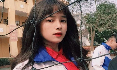 Dung nhan yêu kiều của nữ sinh 10X khiến dân mạng say đắm 