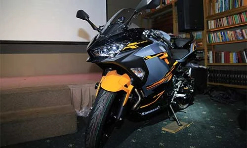 Cận cảnh Kawasaki Ninja 400 mới giá 156 triệu tại Việt Nam