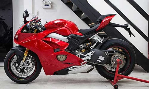 Cận cảnh Ducati Panigale V4 S giá 1,6 tỷ tại Việt Nam