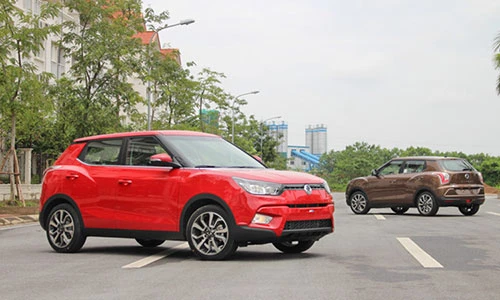 Chọn ôtô SUV giá dưới 800 triệu tại Việt Nam chơi Tết