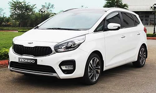 “Đấu” Toyota Innova, Kia Rondo giảm giá 55 triệu đồng