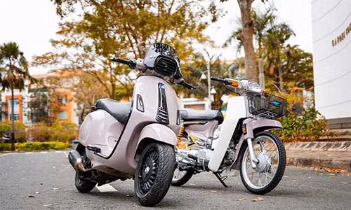 Dân chơi Sài Gòn độ xe ga Vespa Sprint đồ chơi “xịn“