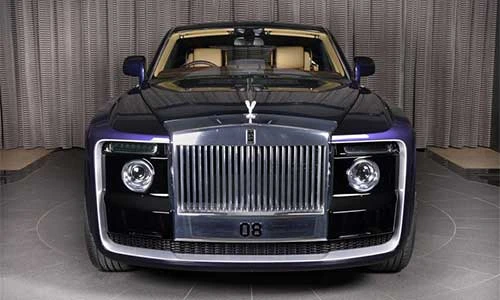 “Chạm mặt” siêu xe sang Rolls-Royce giá gần 300 tỷ