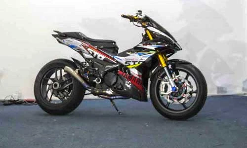 "Xế nổ" Yamaha Exciter 150 độ môtô phân khối lớn tại VN