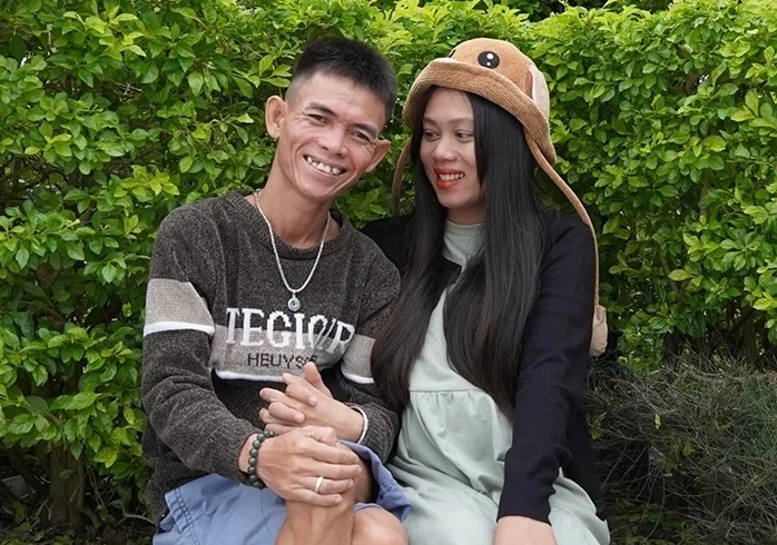 Sô Y Tiết đưa vợ đi thư giãn, đếm ngược ngày "nằm ổ"