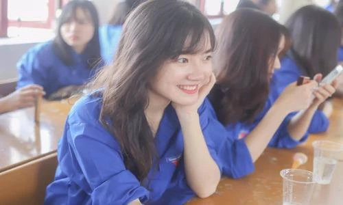 Lớp học xứ Nghệ toàn gái xinh khiến dân mạng điên đảo