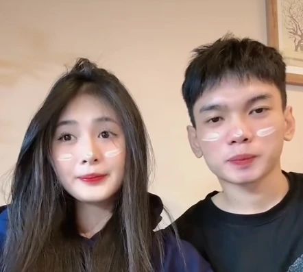 Quen bạn trai tuyển thủ, Quỳnh Alee liên tiếng "thiệt thòi"