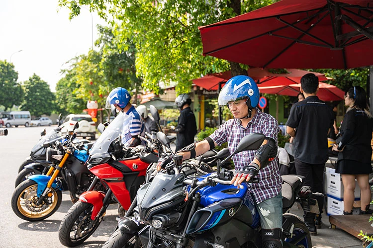 Trải nghiệm loạt môtô phân khối lớn của Revzone Yamaha Motor Hà Nội