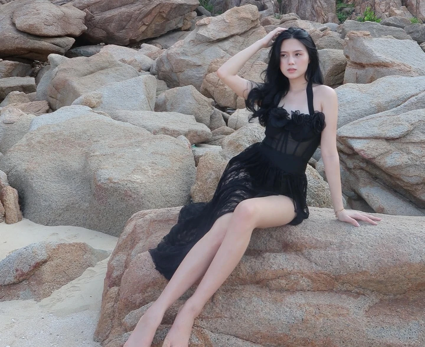 Hot girl Tuyên Quang đẹp chuẩn "gái một con trông mòn con mắt"