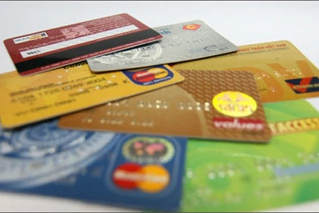 Điều chưa biết về chiếc thẻ từ ATM sắp ngừng phát hành