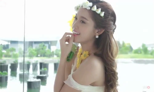 Hậu trường chụp ảnh cưới quyến rũ của Á hậu Huyền My