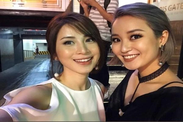 Đứng chung khung hình, cặp hot girl đời đầu khiến đàn em bị áp lực